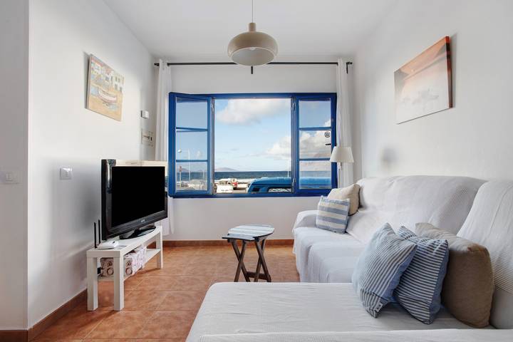 Casa de vacaciones Casa Vivo cerca de la playa con vistas al mar in Playa de Famara, Teguise