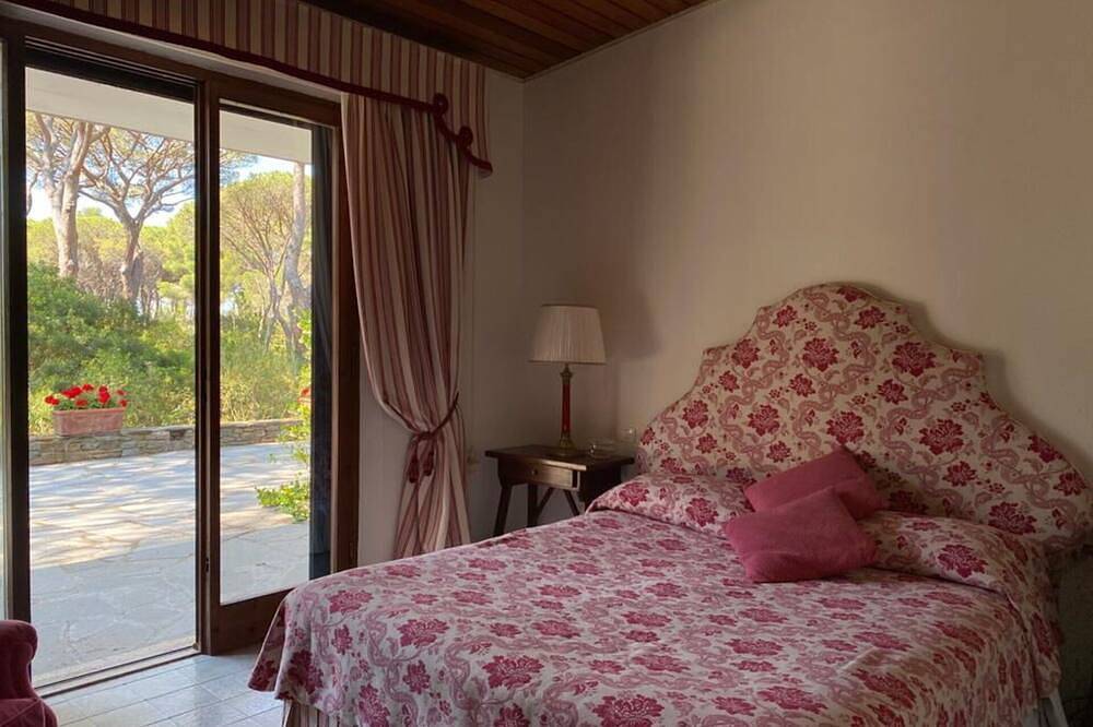 Villa in Roccamare mit 6 Schlafzimmern 14 Schlafplätzen in Castiglione della Pescaia, Grosseto Provinz