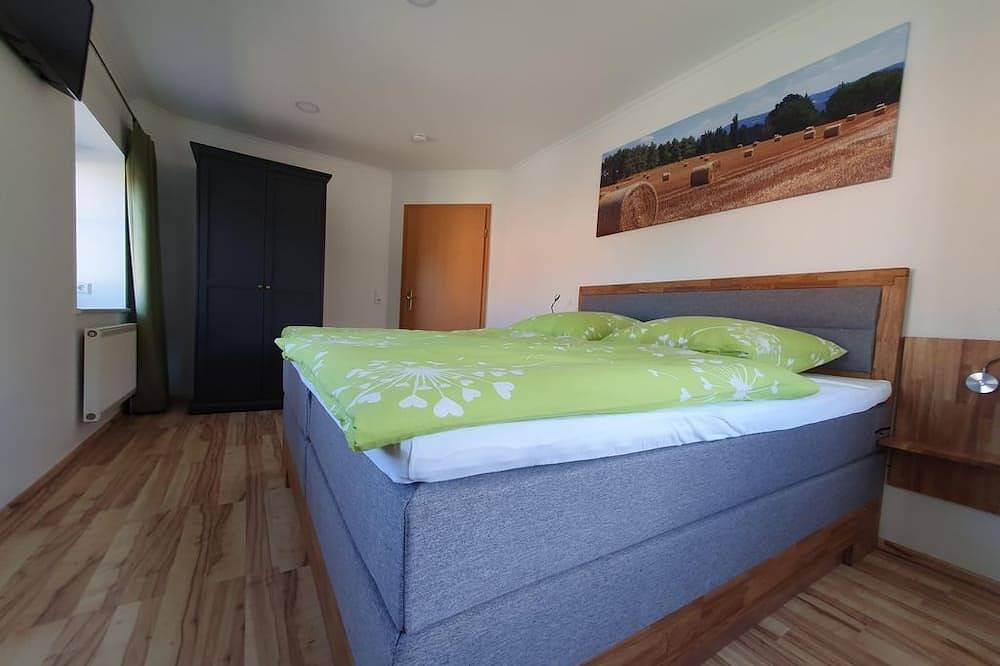 Entire apartment, Vacation home Landhaus Oberlausitz - Holiday apartment Doberschützer Hof in Malschwitz, Lausitz