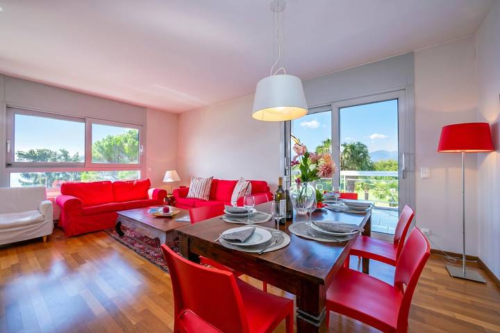 Gîte pour 6 personnes, avec terrasse et sauna ainsi que vue sur le lac et piscine, adapté aux familles à Lugano - 4