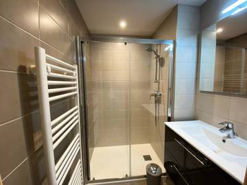 Chalet pour 6 Personnes dans Laveissière, Massif central, Photo 3