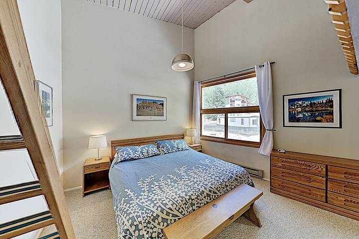 Vacation apartment for 6 people, with balcony and hot tub in New Mexico