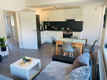 Ferienwohnung für 4 Personen, mit Ausblick und Terrasse in Konz