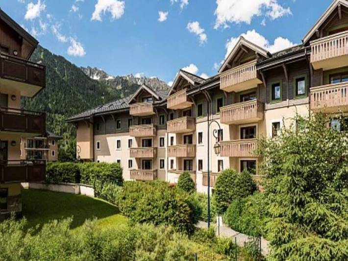 Gîte pour 4 personnes, avec sauna ainsi que piscine et balcon, adapté aux familles dans Gare De Chamonix Mont Blanc - 4