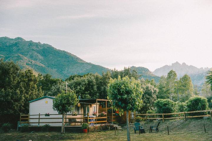 Camping pour 2 personnes, avec terrasse
