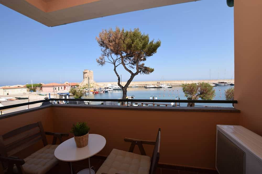 Ganze Wohnung, Promenade mit Blick auf die Promenade von Marciana Marina. in Marciana Marina, Elba