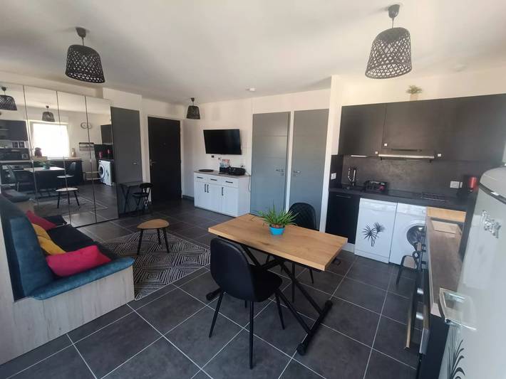 Studio entier, Coup de coeur pour ce joli logement ! in Aix-les-Bains, Région de Chambéry