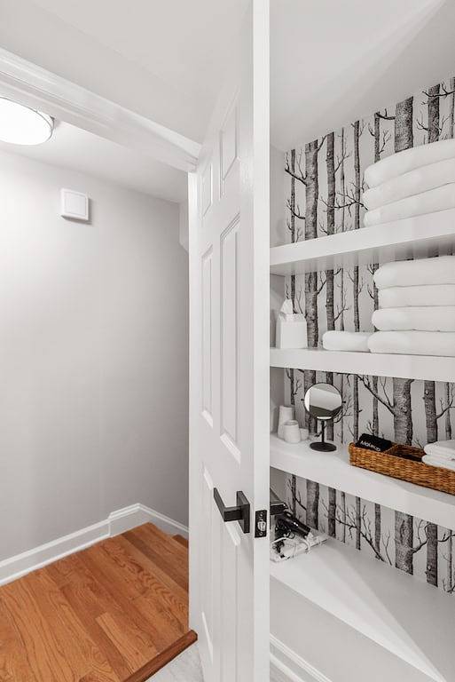 Vacation rental for 10 people, with yard, with pets in Raleigh