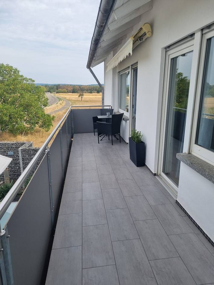 Appartement entier, Appartement de vacances 'Weitblick' avec vue sur les montagnes, balcon et Wi-Fi in Reute, Forêt-Noire du Sud