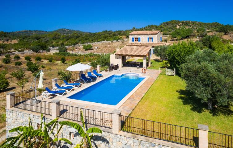 Gemütliches Apartment mit Pool, Terrasse und AC in bester Lage in Son Servera, Mallorca Osten