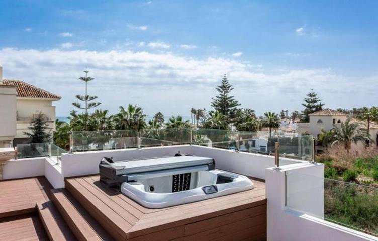 Villa pour 10 personnes, avec piscine et jacuzzi ainsi que jardin et balcon à Port d'Andratx - 2