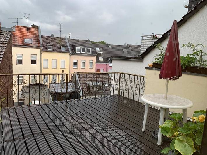 Ferienwohnung für 3 Personen, mit Ausblick und Terrasse am Phantasialand