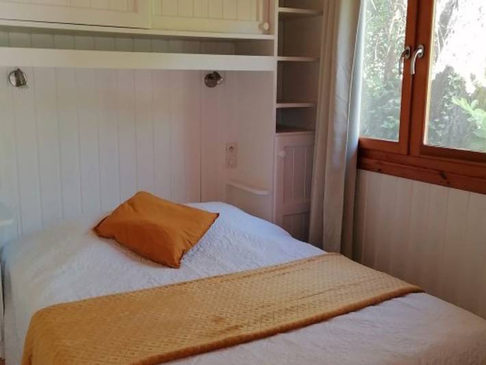 Gîte pour 6 personnes, avec piscine et jacuzzi à Noves - 4