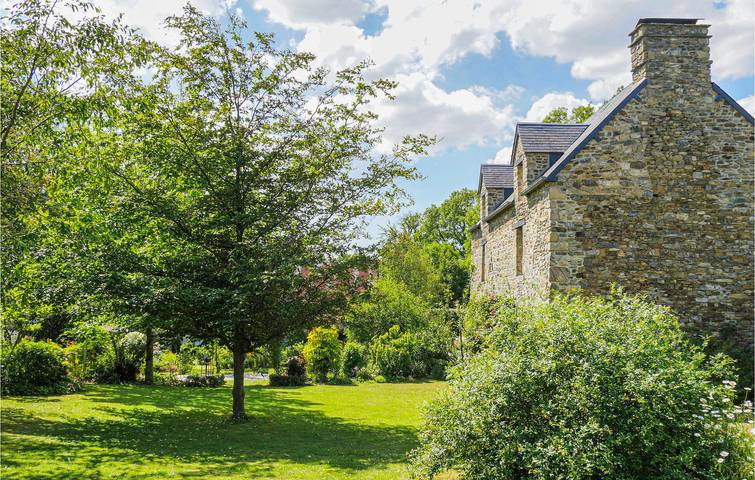 Appartement de jardin avec parking et Internet à Monthuchon in Monthuchon, Région de Coutances