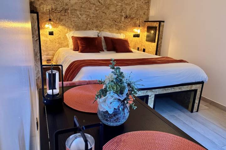 Ferienwohnung für 2 Personen, mit Whirlpool und Terrasse sowie Garten - 1