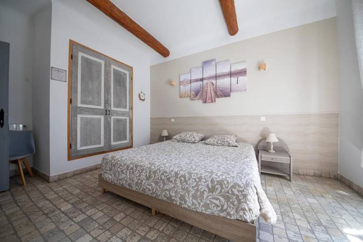 Chambre d’hôte pour 2 personnes, avec Terrasse ainsi que Jardin et Piscine à Monteux - 4