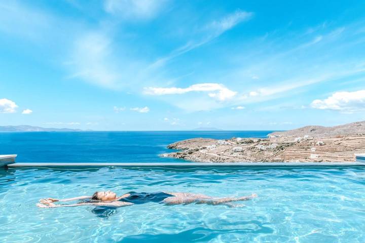 Villa pour 8 personnes, avec terrasse et piscine ainsi que vue et jardin