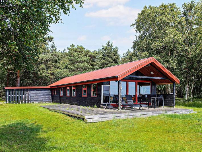 Ferieudlejning for 4 personer, med terrasse, børnevenlig på Læsø