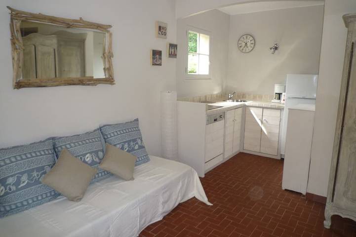 Location de vacances pour 5 personnes, avec terrasse et jardin dans Plage de Gigaro - 4