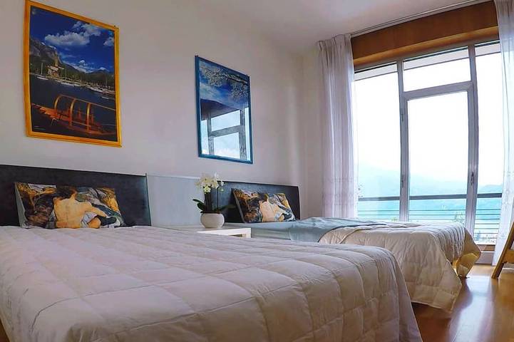 Villa Ornella-Luxury Villa-Version für 8 Personen in Rongio, Mandello del Lario