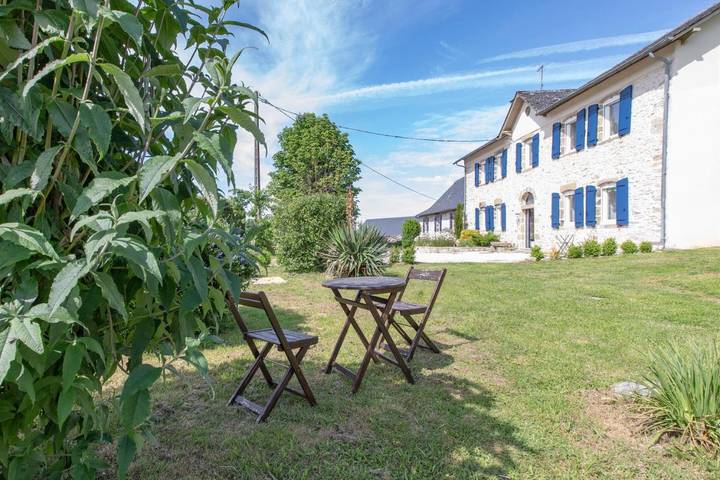 Gîte pour 2 personnes, avec jardin et piscine ainsi que jacuzzi et sauna à Beynat - 3