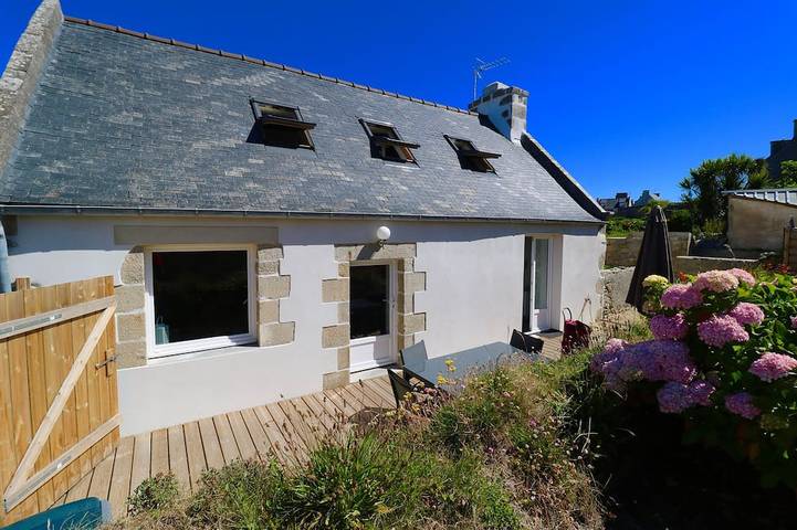Location de vacances pour 6 personnes, avec terrasse et jardin à Île de Batz