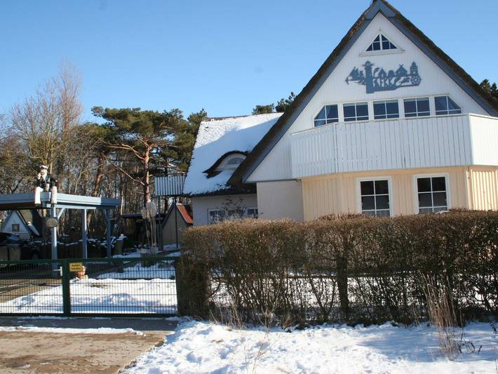 Ganze Ferienwohnung, Am Strand in Ostseebad Wustrow, Wustrow