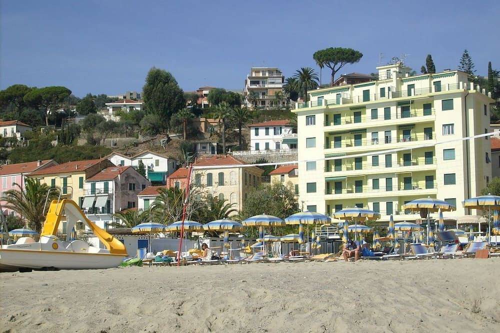 Gemütliches Ferienhaus in Bajardo, Ligurische Alpen