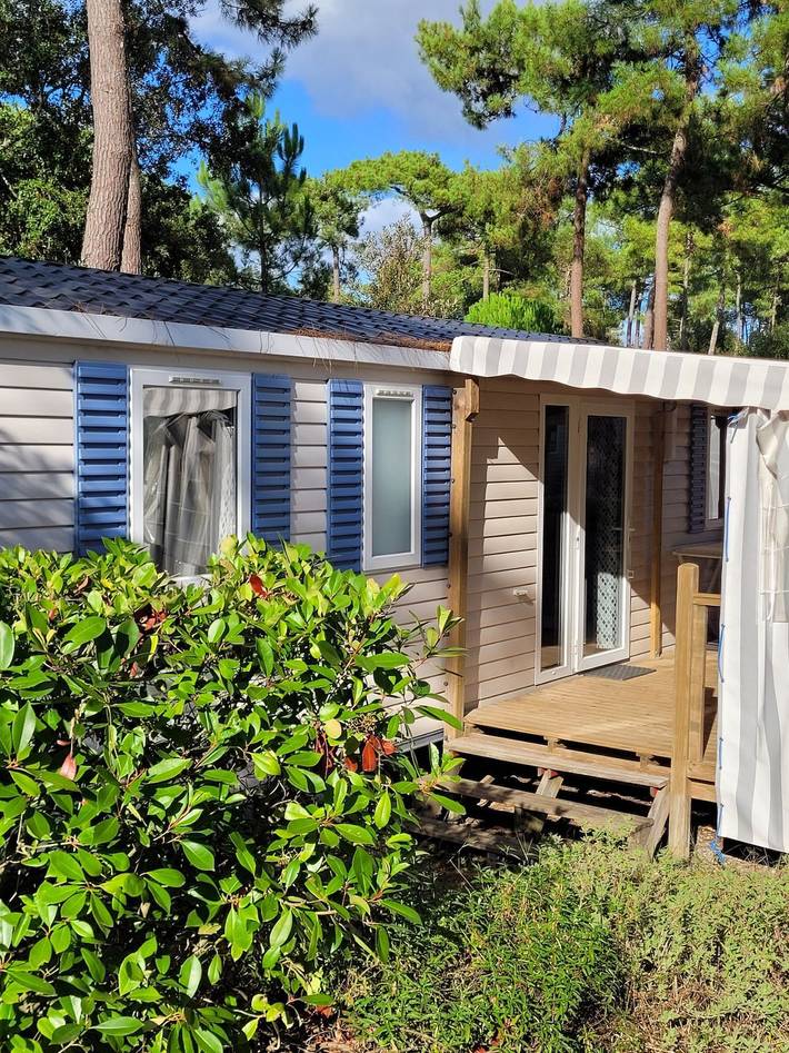 Camping pour 8 personnes, avec balcon/terrasse à Les Mathes - 2