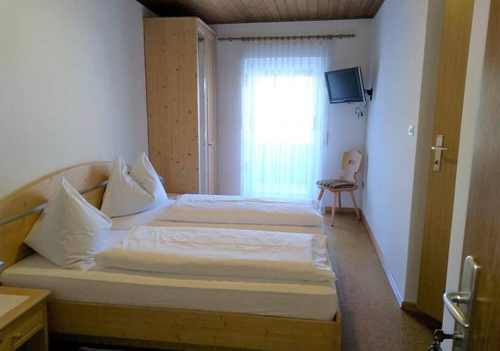 Hôtel pour 2 personnes, avec terrasse, animaux acceptés à Laas (Italie) - 3