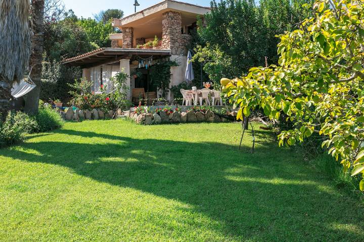 Gîte pour 5 personnes, avec jardin à Pittulongu - 2