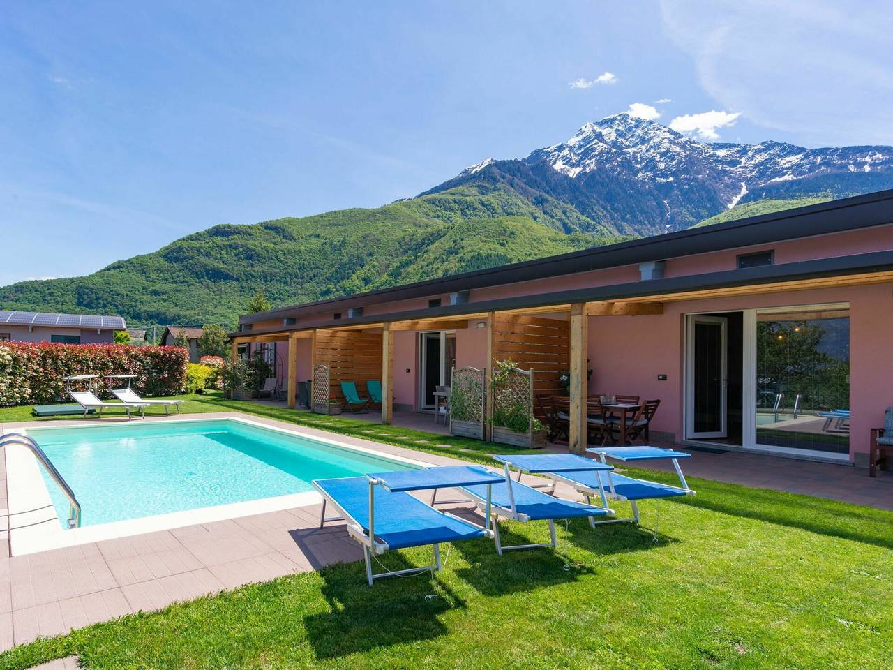Colico 624 - Gelsomini (Cco521) 624.2 in Cólico (Italia), Alpes de Orobie Occidental