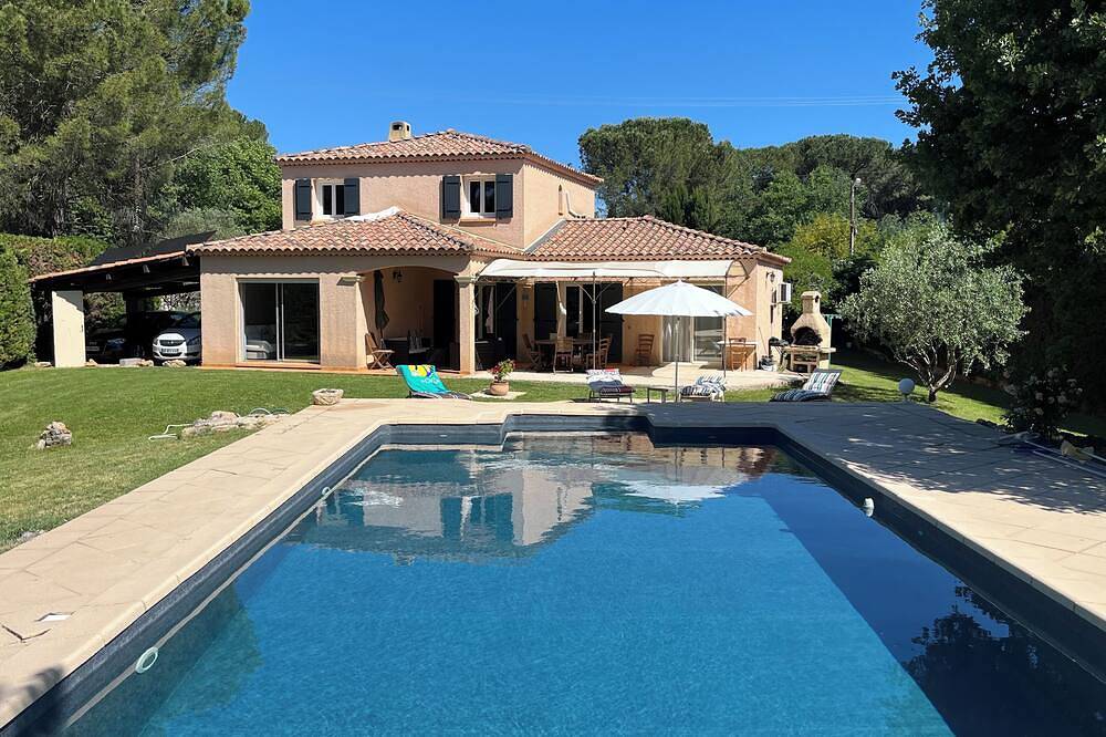 Beautiful Villa, Private Swimming Pool, Under The Sun Of Provence, Var, Provence Verte. in Saint-Maximin-la-Sainte-Baume, Brignoles region