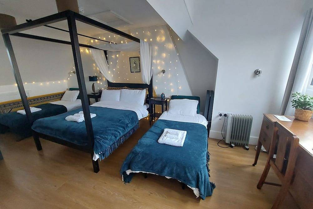 Pilgrims of the Goddess - Room 7 in Glastonbury, Somerset
