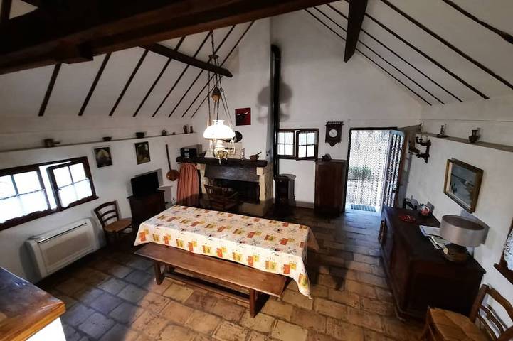 Location de vacances pour 6 personnes, avec jardin et terrasse, animaux acceptés à Saint-Laurent-d'Aigouze - 2