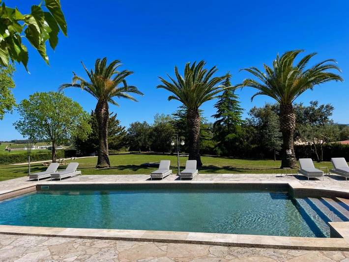 Alojamiento y desayuno para 2 personas, con Terraza y Jardín además de Piscina y Vistas en Cornellá del Terri - 4