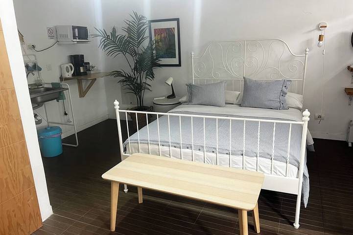 Cozy townhome in beautiful Bajamar with WiFi, AC in Bajamar, San Cristóbal de La Laguna