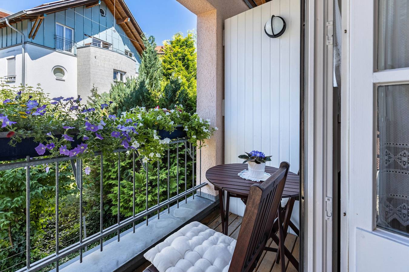 Ganze Wohnung, Ferienappartment A mit Balkon und Wi-Fi in Tennenbronn, Schramberg