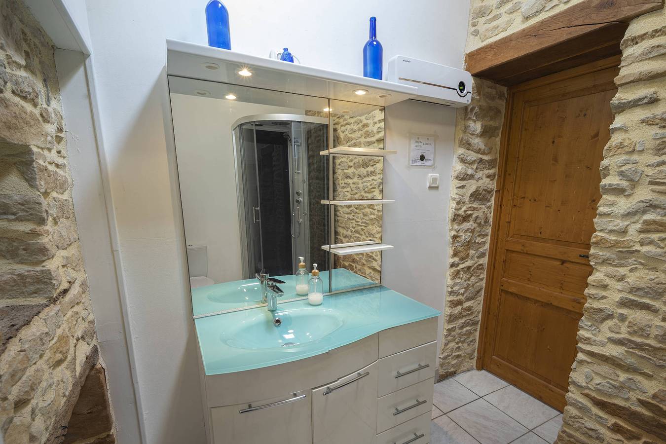 Les gites de La Croix Liaud - Agapanthes - Gîte 2 personnes en mode studio in Cezais, Fontenay-le-Comte