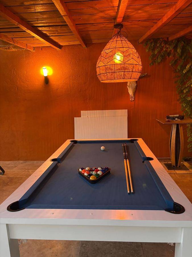 Location de vacances pour 10 personnes, avec piscine ainsi que jardin et jacuzzi dans Les Milles - 4