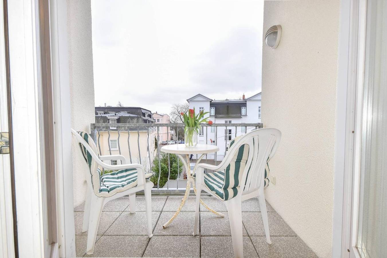 Entire apartment, Haus Miramar 31 - strandnahe zentral gelegene Ferienwohnung in Drei Kaiserbäder, Heringsdorf