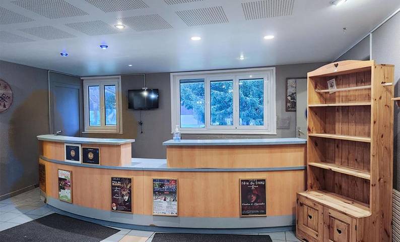 Parc de vacances pour 5 personnes, avec piscine ainsi que terrasse et bassin pour enfant dans Lélex - Crozet - 2