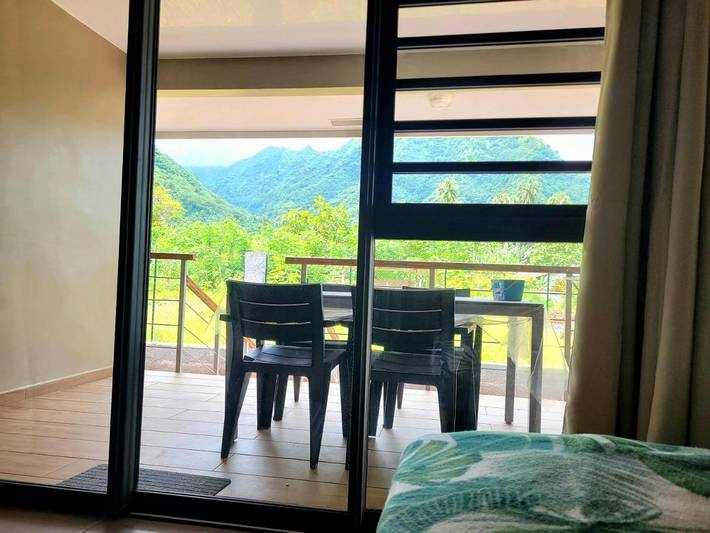 Gîte pour 5 personnes, avec balcon ainsi que vue et jardin dans Teahupo'o - 3