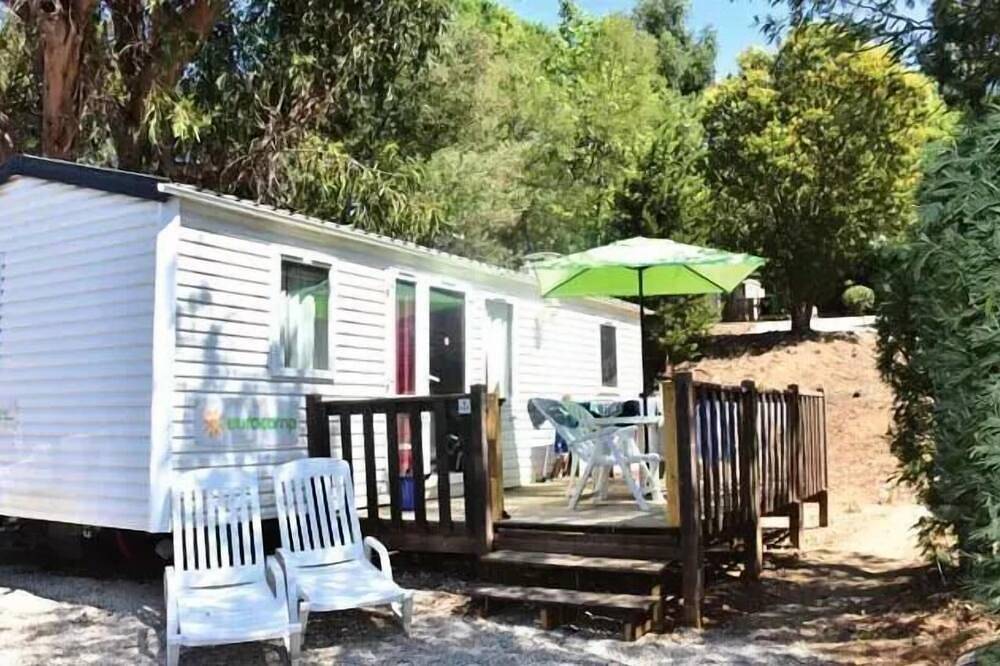 Camping Le Chêne Gris**** - Classic 4-room mobile home for 6 people with air conditioning in Guérard, Seine-et-Marne