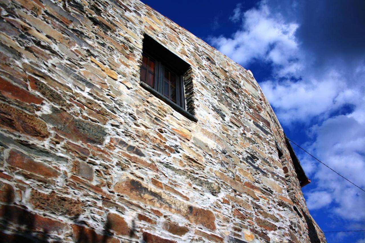 Casas de Pedra in Proença-a-Nova, Aldeias do Xisto