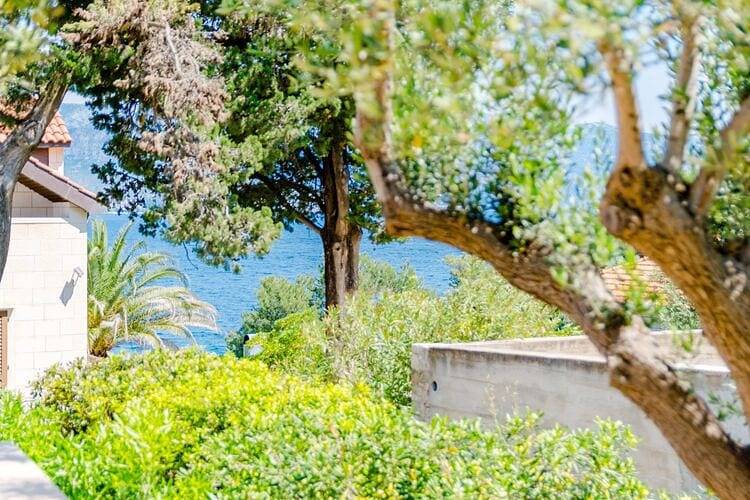 Ganze Wohnung, Apartment Lili- One Bedroom Apartment with Terrace (St) in Supetar, Brac