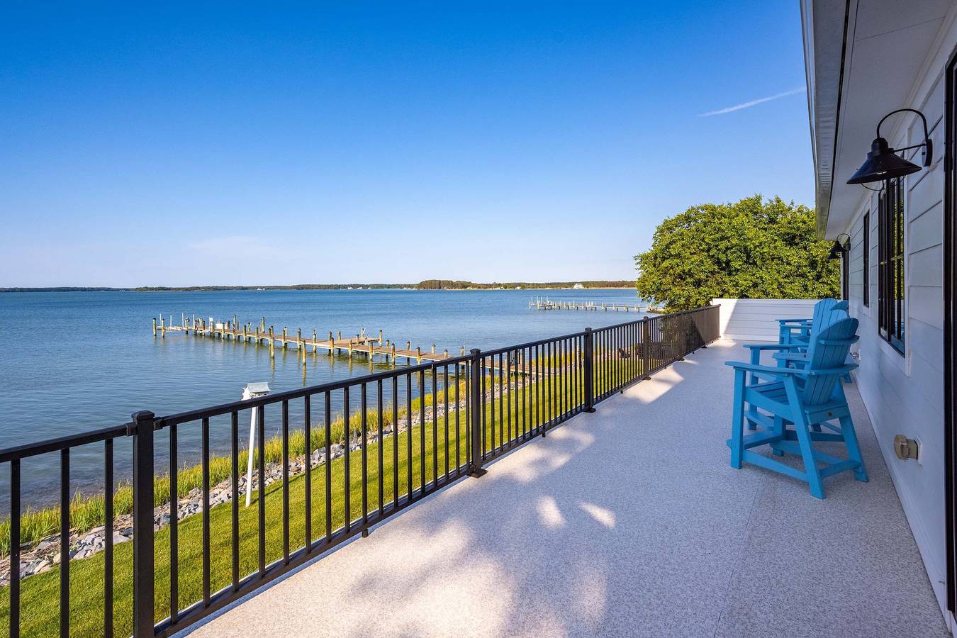 Modern Chesapeake Waterfront - Heated Pool - Dock in Chesapeake Bay