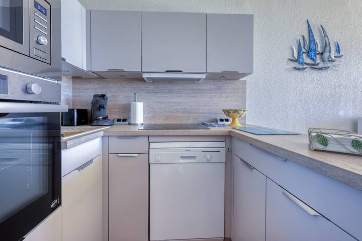 Ganze Wohnung, Ferienwohnung für 4 Personen mit Terrasse in Le Lavandou, Parc national Port-Cros