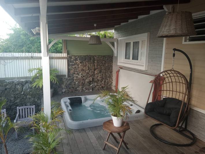 Gîte pour 4 personnes, avec terrasse et jardin à Le Vauclin - 3