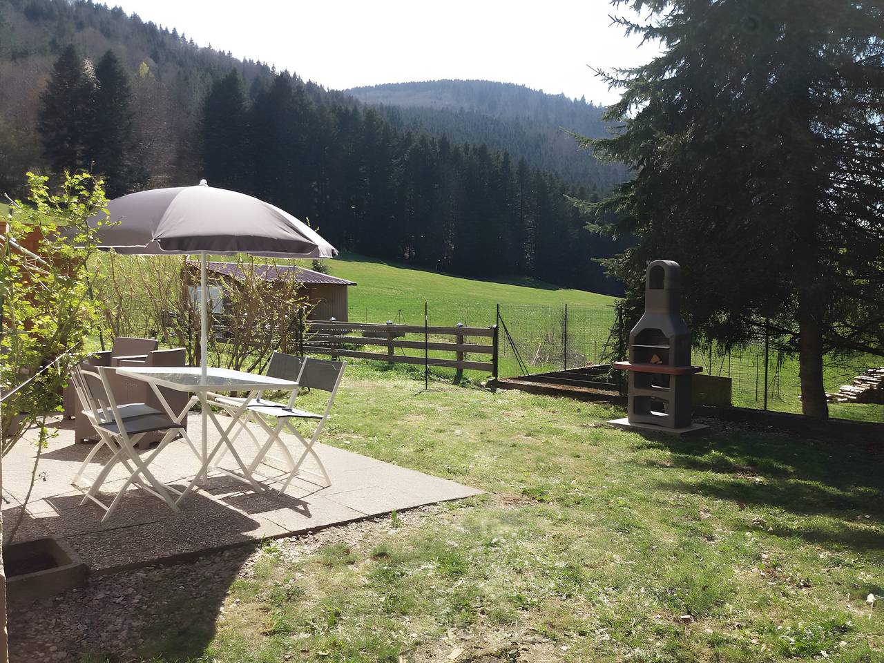 Ganze Wohnung, Erdgeschosswohnung in den Hochvogesen in Rochesson, Regionaler Naturpark Belchen der Vogesen